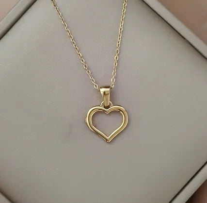 Elegant 18K Gold Heart Chain Necklace - Hydration Tribe LLC